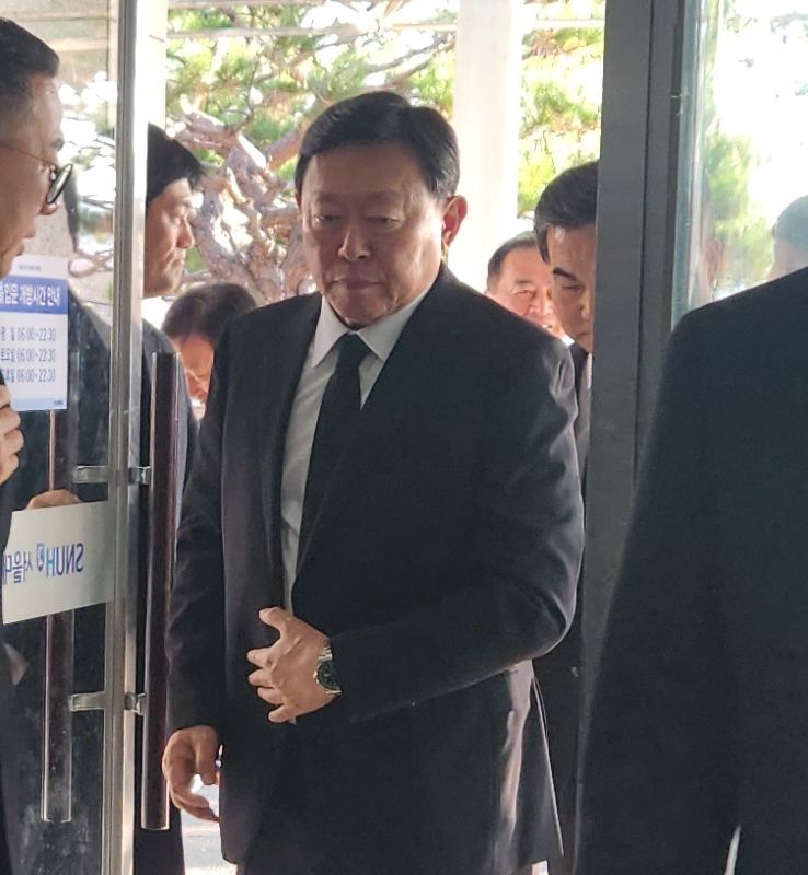 '허창수 GS 명예회장 모친상' 이명박·최태원 추모 발길