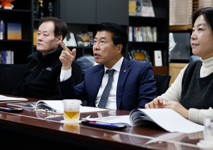 문화예술로 반짝이는 석촌호수… 송파구, 초대형 '미디어아트 갤러리' 조성 착수
