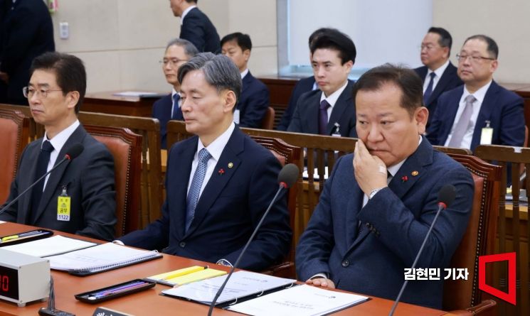 [포토] 계엄사태 긴급질의 출석한 이상민-조지호-김봉식