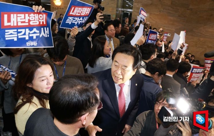 [포토] 고성 오가는 여야
