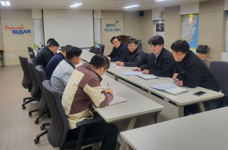 부산도시공사, 오시리아 도로확장공사 현장관계자 인권교육·실사 실시
