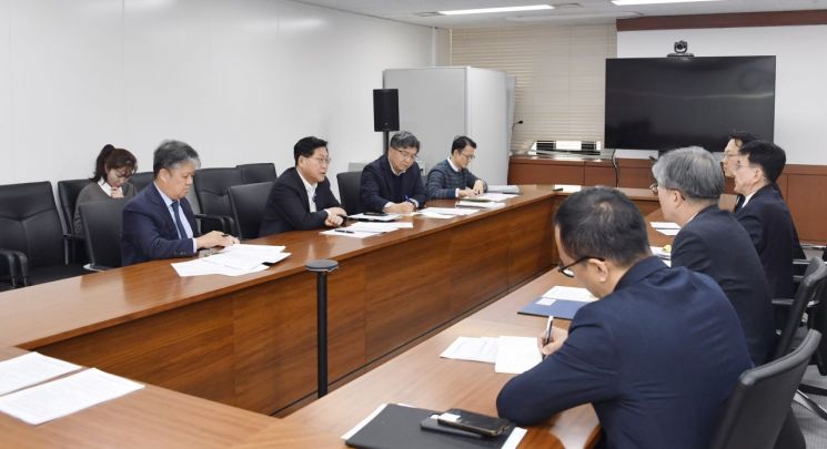 정부 "외국 기업·투자자 우려 일시적…기업 활동 부정 영향 최소화"