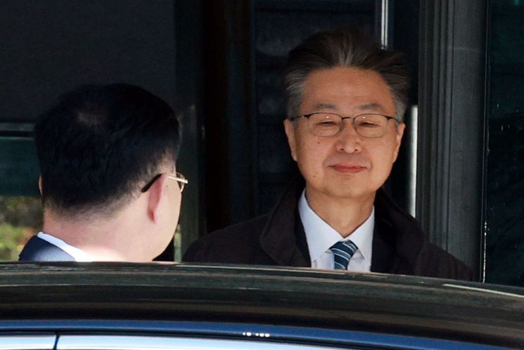 최재해 감사원장, 국회 탄핵 가결 직전 조기 간부 인사 단행