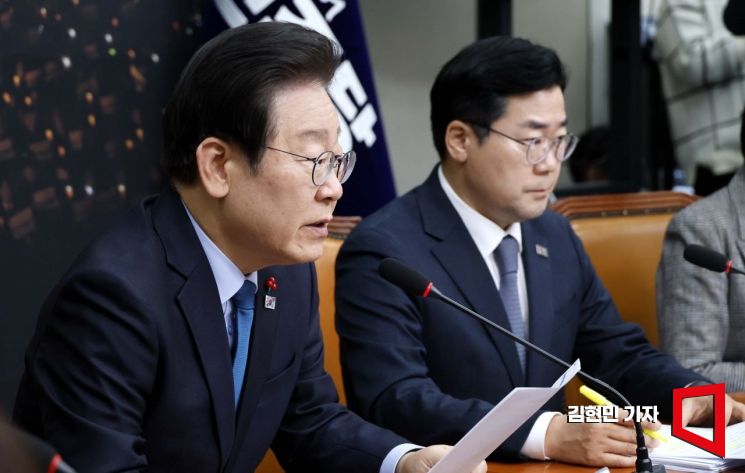 [속보]이재명 "여·야·정 비상경제 점검회의 구성하자"