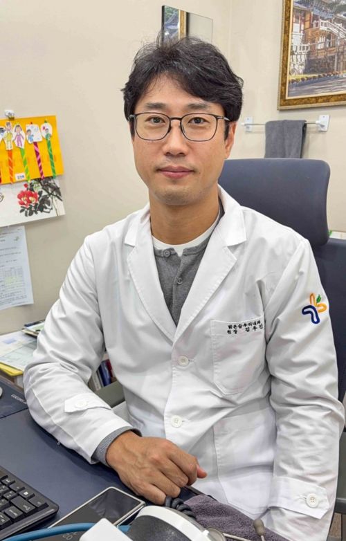 "하루 환자 5명만 볼 수 있는데…" '적자감수' 방문진료 병원의 고충[내 집을 시니어하우스로]