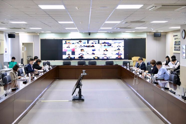 범부처 '소상공인 생업 피해 정책대응반' 가동