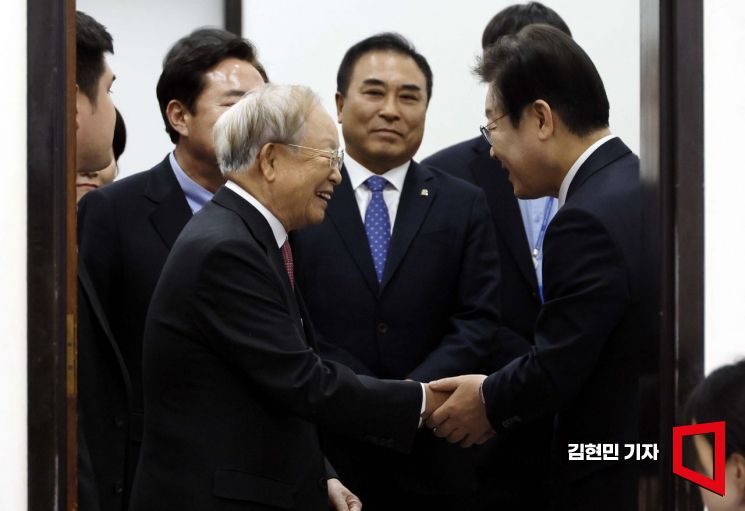 [포토] 경제단체장 만난 이재명 "정치 불안정 피해 없게 최선"