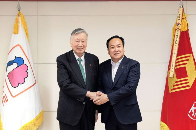 이권재 오산시장, 부영에 "계성제지 부지내 폐공장 철거" 건의