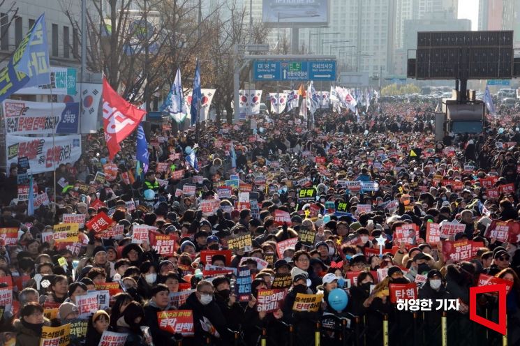 벚꽃·장미 대선 열리나…여야 후보군 '기지개'