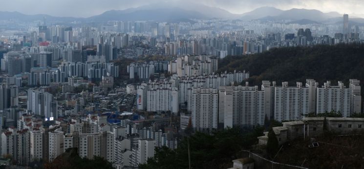 [탄핵후]"당분간 관망세, 대세 영향 없어"…전문가들이 본 집값 향방은