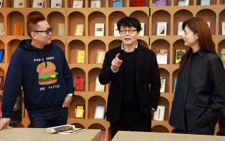 [김대식·김혜연의 AHA]"한강 노벨상 수상, 문학 다양성 높일 계기"