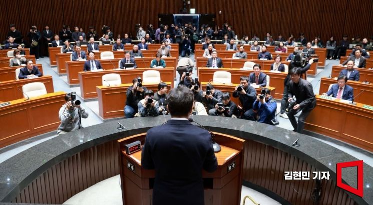 권성동 "이재명, 한덕수에 월권 발언…대통령놀음 빠지지 말아야"