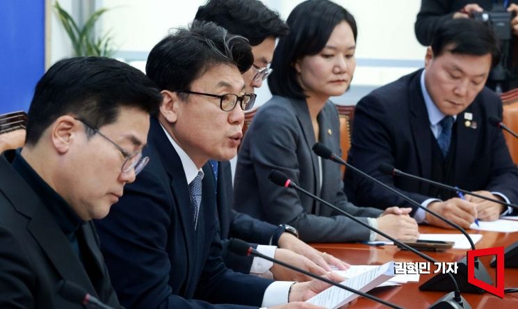 [포토] 민주, 19일 상법개정 토론회…이재명 대표가 좌장 맡아