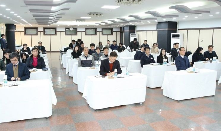 부산상의가 ESG 경영 역량강화 지원사업 결과보고회를 개최하고 있다. 부산상공회의소 제공