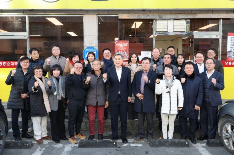 이강덕 포항시장, “전통시장에 활력을”… 지역 소상공인 현장 목소리 청취