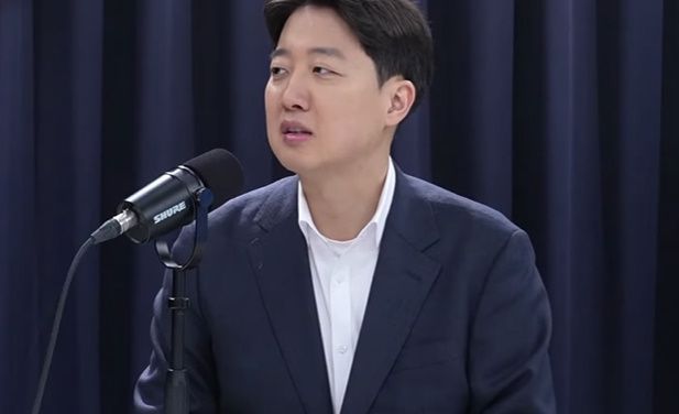 이준석 "尹, 이재명과 점점 닮아갈 것…자존심 강한 두 바보"