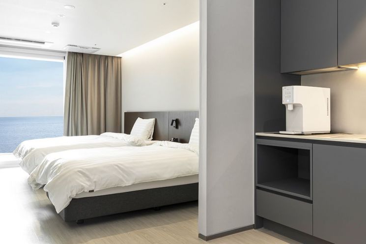 교원 웰스, ‘파나크 호텔’에 정수기 274대 공급…B2B 저변 확대