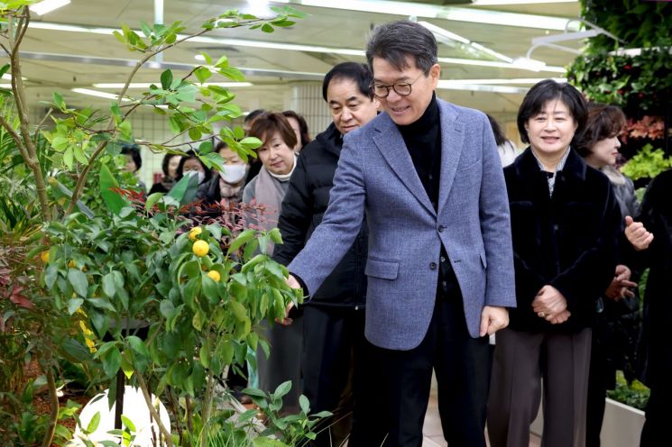 성동구 ‘왕십리 아래숲길 정원’ 조성…지하철역서 만나는 숲 정원