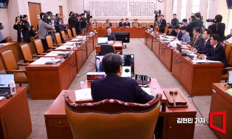 [포토] 마용주 대법관 후보자 인사청문회… 국민의힘은 불참