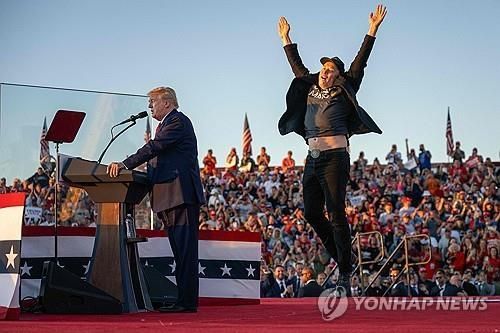 세계 500대 부호 발표…1위 머스크 재산 2배 올랐다