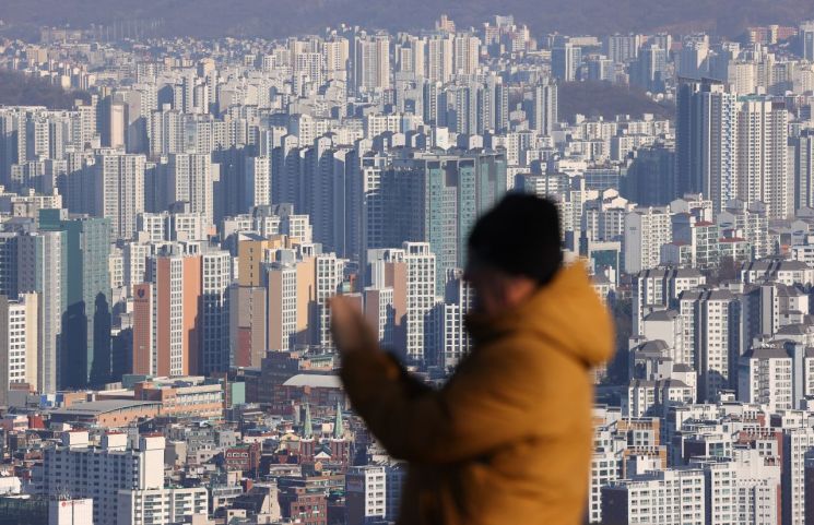 "대출 규제로 못사니… 올해 수도권 전월세 더 오른다" 건정연 