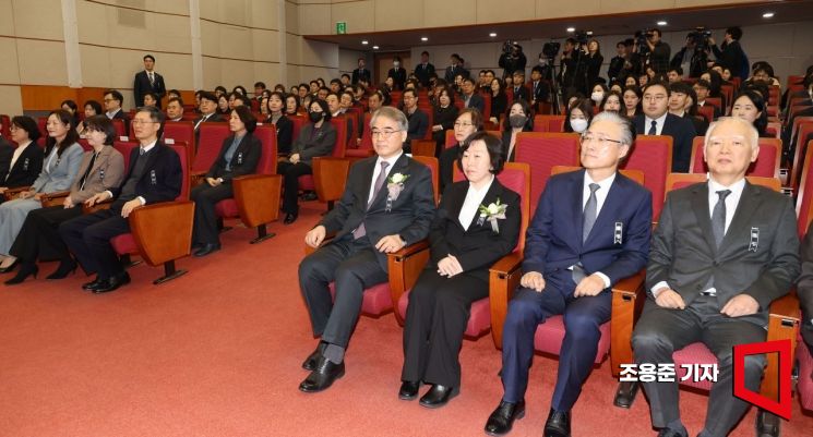 “헌재 사명 어느때보다 무겁다” 조한창·정계선 헌법재판관 취임