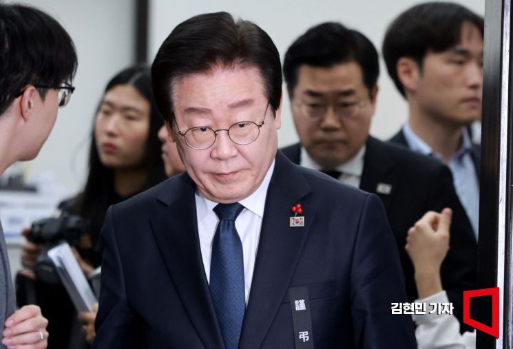 [포토] 이재명 "법은 모두에게 평등…예측 가능한 사회라야 경제 산다"