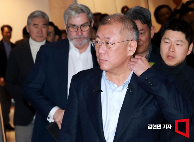 현대차 정의선 회장, 지난해 연봉 115억…전년 대비 5.6%↓