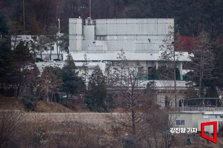 尹 도주 가능성 묻자…공수처장 "맞다"