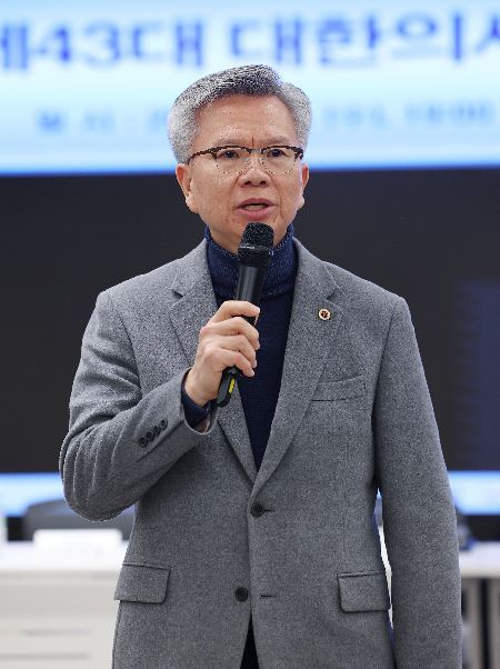 의협 "의대 증원, 국정감사 해달라"…감사원 감사도 요청