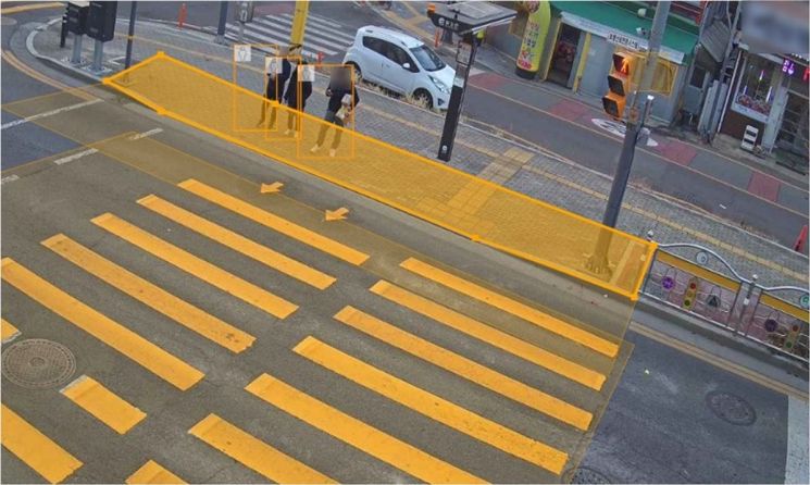 “어린이 교통사고 이제 걱정마세요”…대구시, 인공지능 스마트 횡단보도 20곳 본격 운영