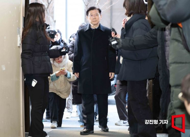 [포토] 국수본으로 들어서는 박종준 경호처장