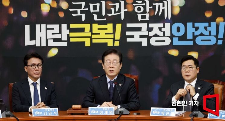 [포토] 민주당, ‘채해병 특검법’ 신속 재추진... “사건은폐 경위 규명해야”