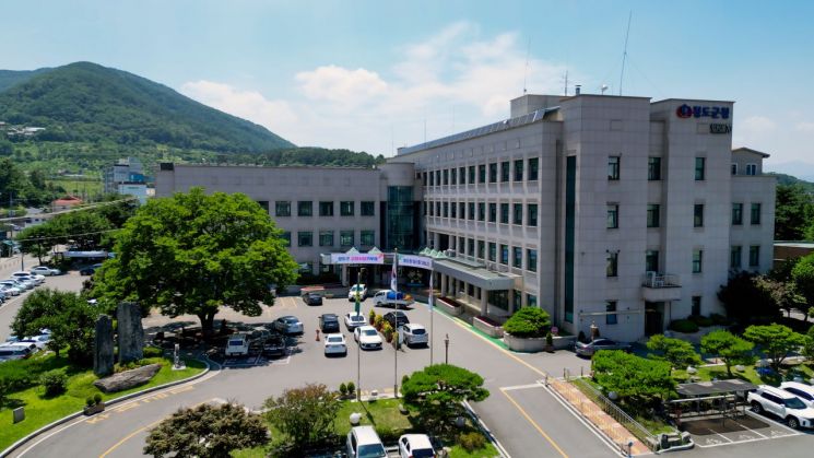 청도군청 전경. [사진=청도군]
