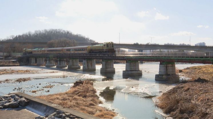 교외선 열차 모습. 경기도 제공