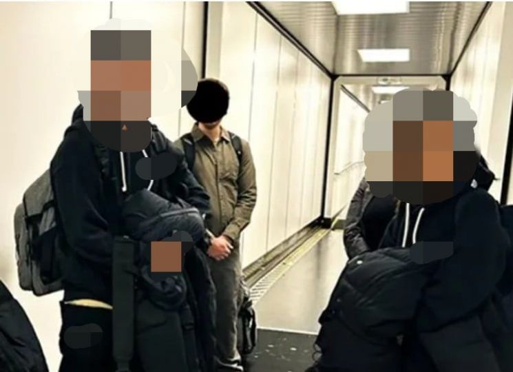 62억 가로챈 뒤 미국으로 도피…전세사기 부부 추방 모습 공개