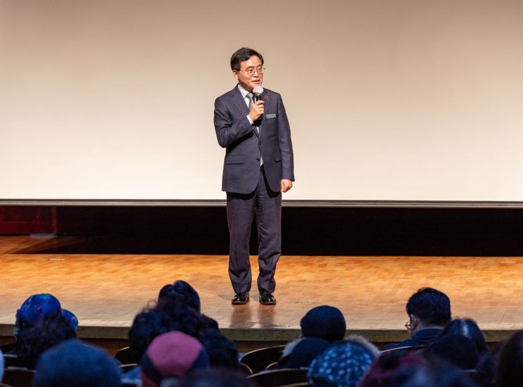 “노인일자리가 노인복지”…서울 강서구 2년새 1.5배 늘렸다