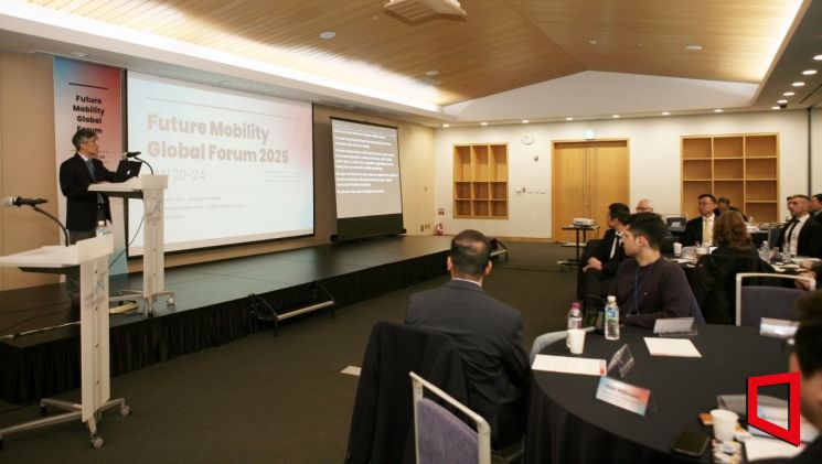 '미래 모빌리티 글로벌 포럼' 인천서 개막…한·네덜란드 연구 협력 확대