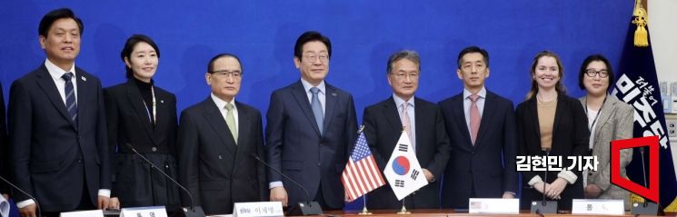 [포토] 이재명, 美대사대리 만나 "한미동맹 강화"