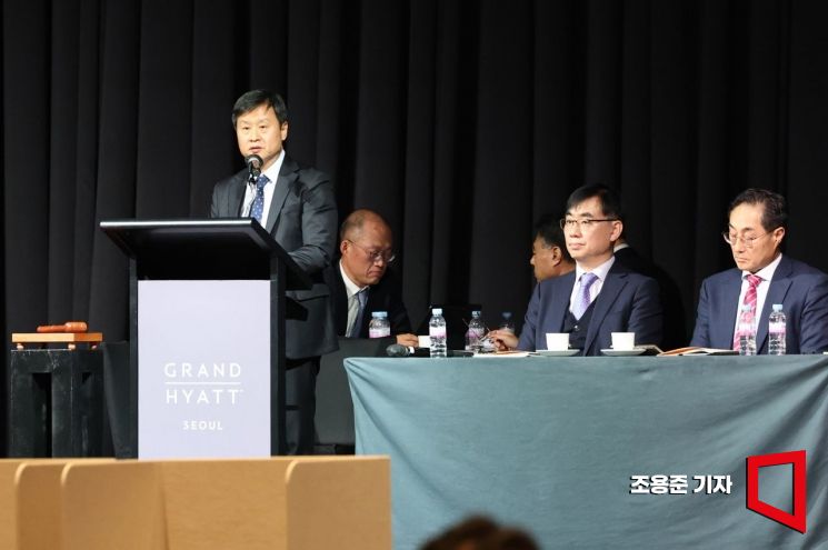 영풍·MBK "고려아연, 계열사 사들인 영풍 주식 되팔아야"