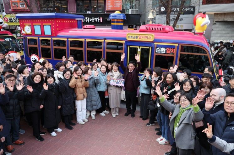 박강수 마포구청장 ‘사람’ 이어 ‘골목상권’ 살리기 행보 '박차'