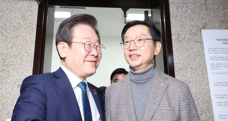 지난해 12월 민주당 이재명 대표 찾은 김경수 전 경남도지사. 연합뉴스