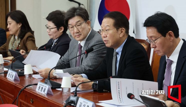 [포토] 권영세 “이재명 궁박한 처지 불쌍…성실하게 재판 임하길”