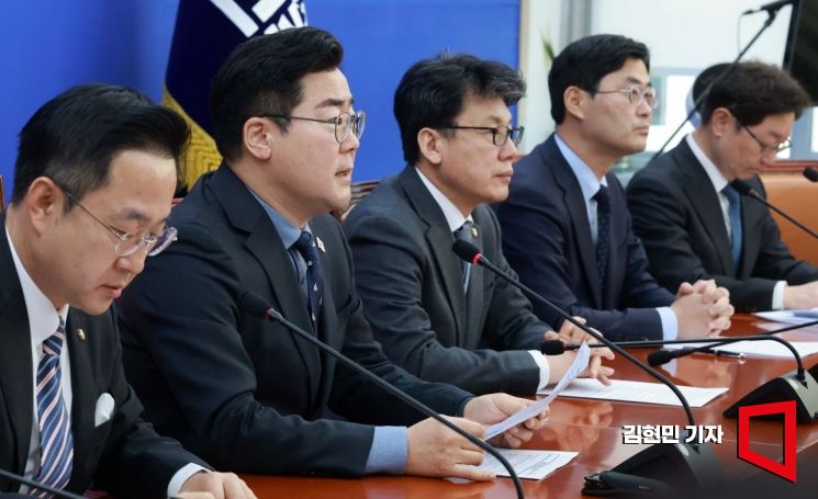 [포토] 박찬대, 尹 향해 “오리발 내밀어도 심판 피할 수 없어”