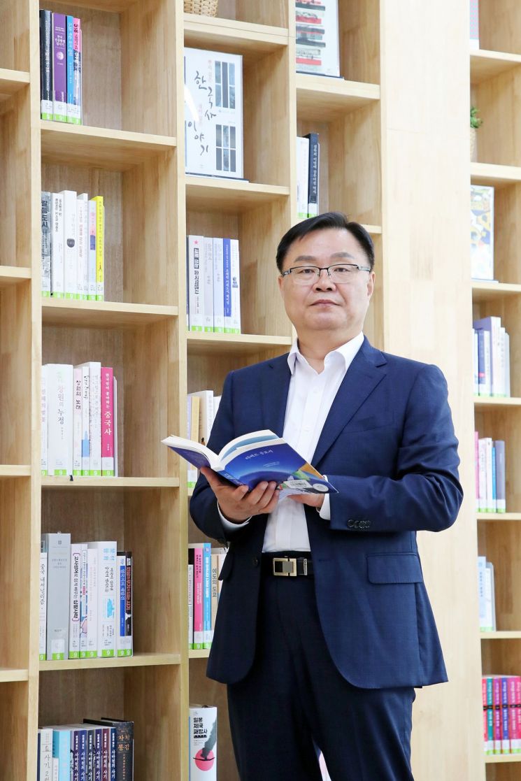 홍남표 창원특례시장, “2025년을 ‘동북아 중심 도약과 비상의 해’로 만들 것”