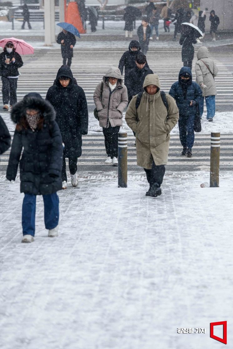[날씨]전국 대체로 흐림…빙판길·살얼음 주의