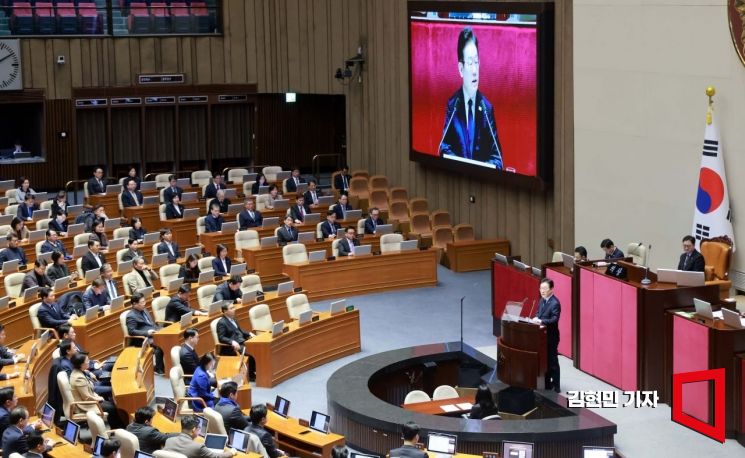 [포토] 이재명 대표 '사회개혁 위해 민주당부터 변화'