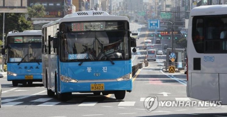 10년간 1200원 제주 버스요금 오르나…200∼500원 인상 저울질