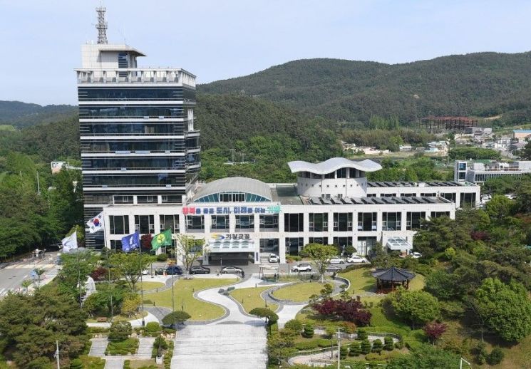 부산 기장군, 밤 9시∼12시 문여는 ‘공공심야약국’ 운영한다
