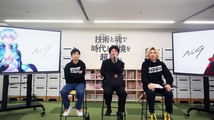12日下午，在日本东京品川区Studio Number Nine大楼举行的记者恳谈会现场。自左起为代表Kobayashi Takuya、故事作者Eto Shunji、编辑Hiroyuki Endo。Naver Webtoon提供